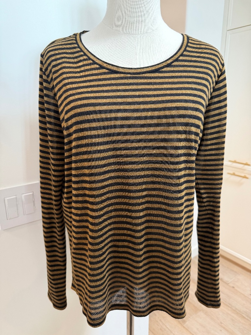 Scotch & Soda.  Long sleeve dressy striped t-shirt.  Size L